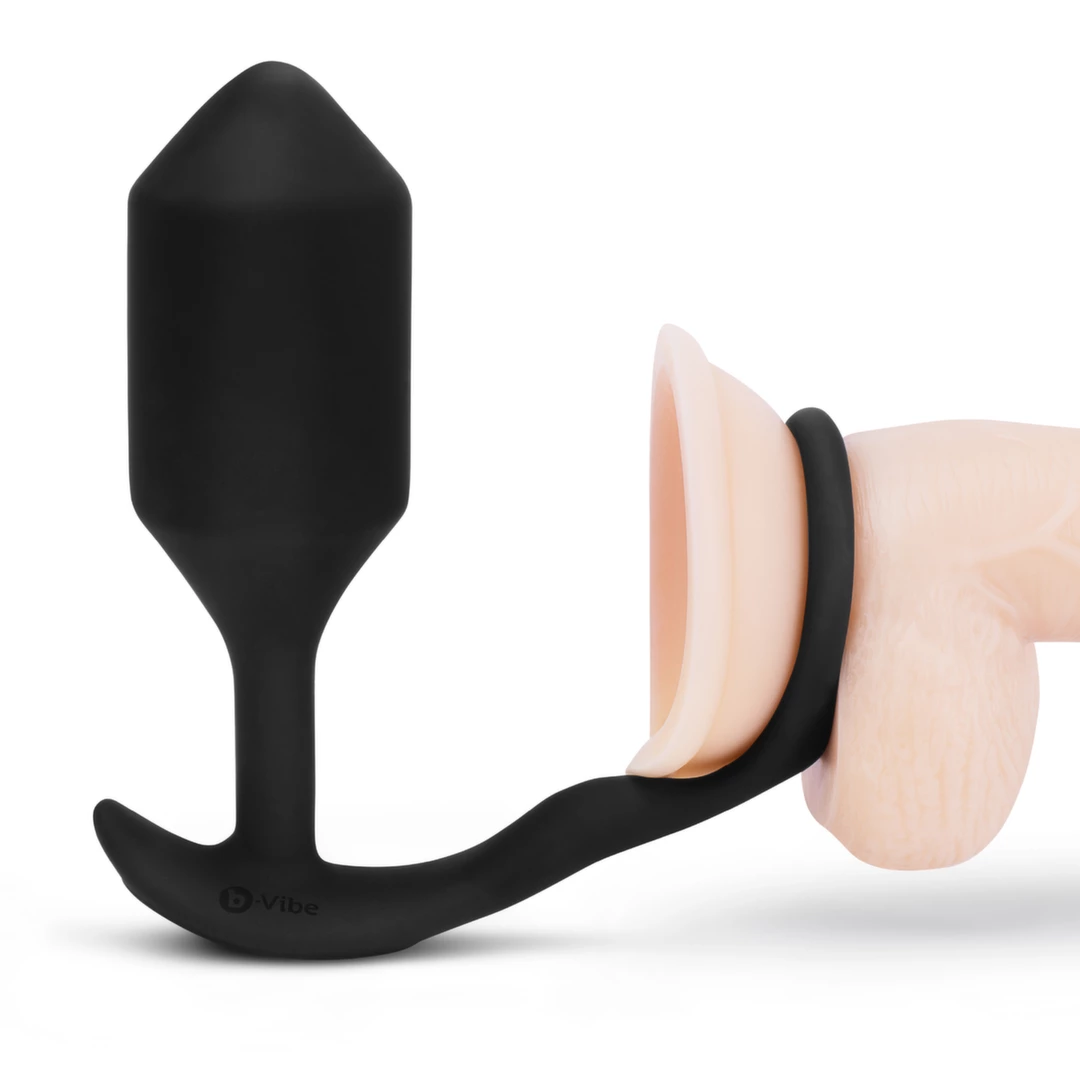 b-Vibe Snug & Tug XL vibruojantis varpos žiedas su apsunkintu analiniu kaiščiu, juodas