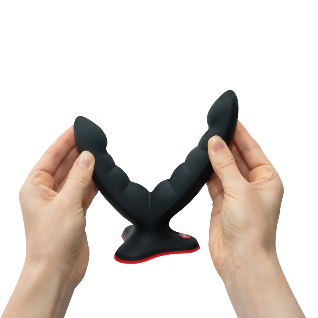 Fun Factory Ryde dvipusis silikoninis dildo su siurbtuku, juodas