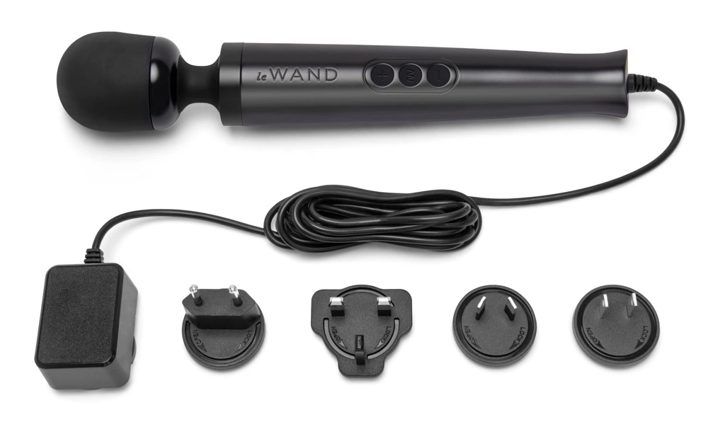 le Wand Diecast Plug-In wand masažuoklis su maitinimu iš tinklo, juodas
