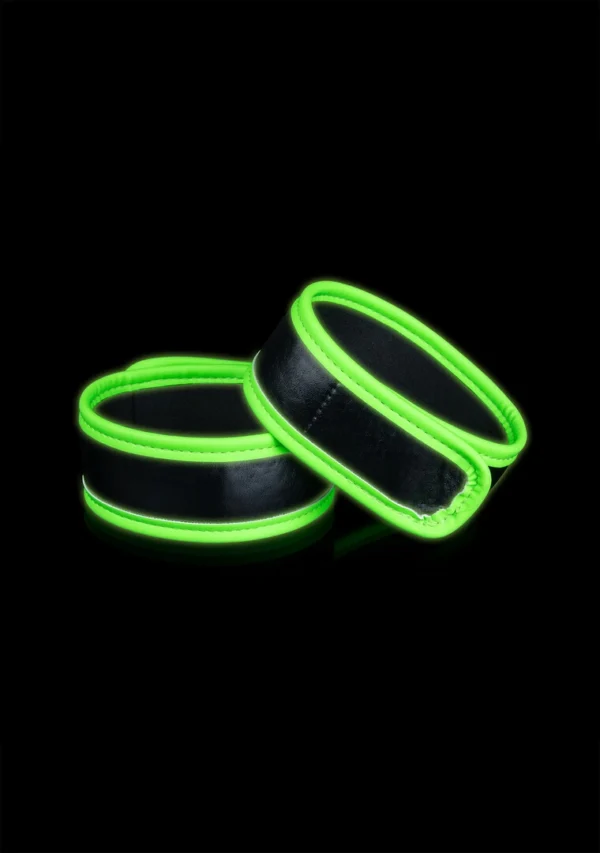 Ouch! by Shots Glow in the Dark reguliuojama žasto juosta, žalia