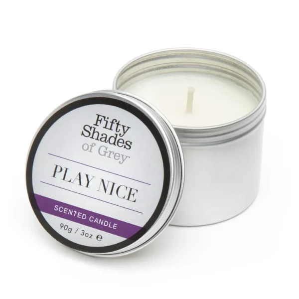 Fifty Shades of Grey Play Nice masažo žvakė su vanilės aromatu, 90 g