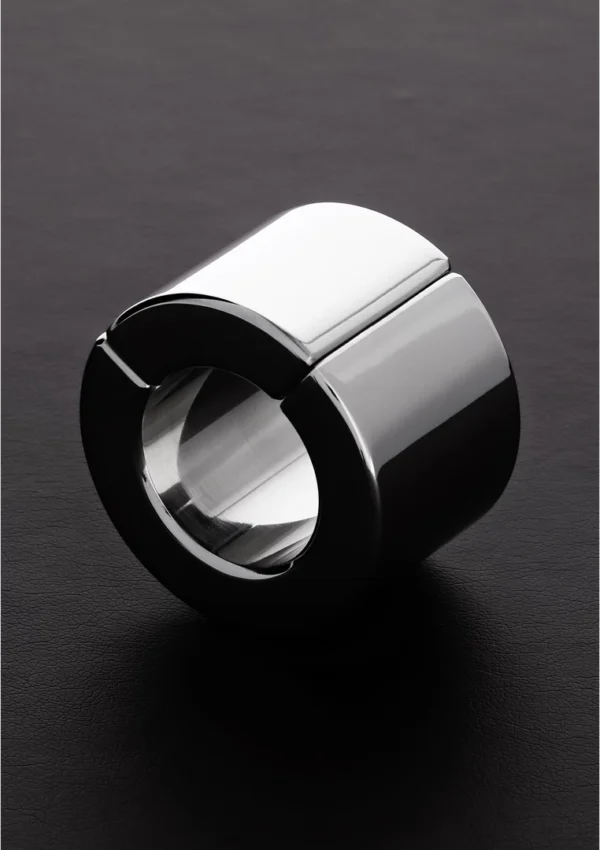 Steel by Shots magnetinis nerūdijančio plieno sėklidžių įtempiklis