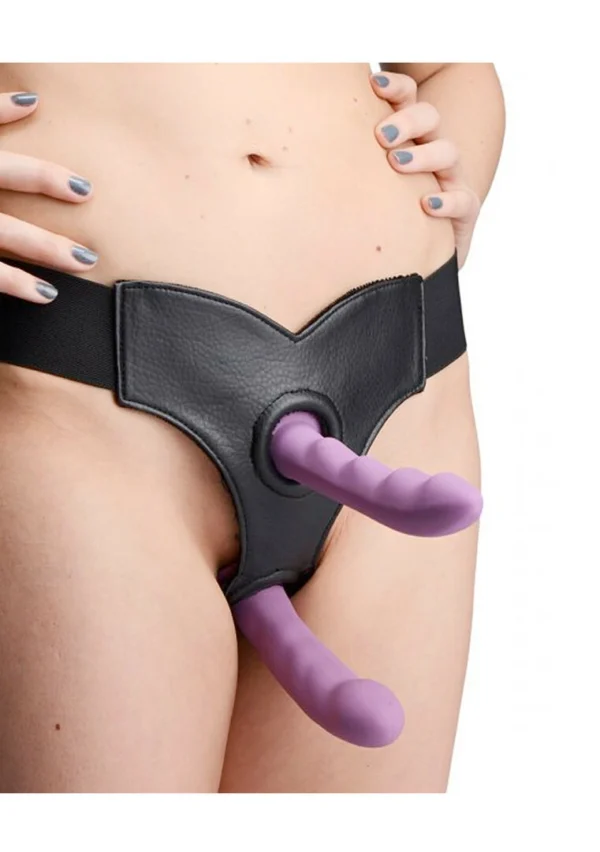 XR Brands Crave dvigubi strap-on diržai iš dirbtinės odos, reguliuojami, juodi