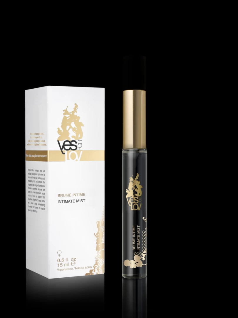 YESforLOV kvapni kūno dulksna su gėlių natomis, 15 ml